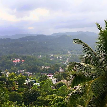 The Change Hotel Kandy Exterior foto
